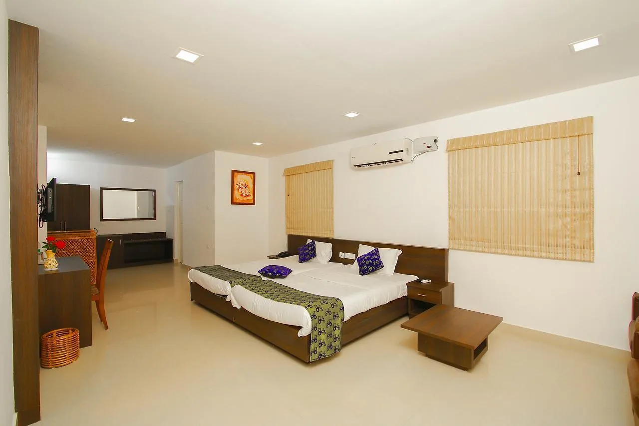 Alleppey Beach Bay Resorts Alappuzha 2*,  India